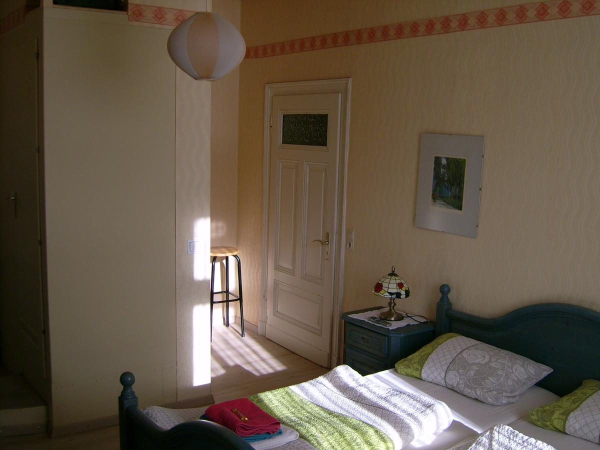 Gasthaus Zur Traube Hatzenport Habitación foto